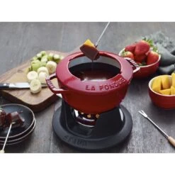 Alternative view of Staub Fondue Set 16 Cm, Kirsch-Rot