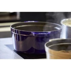 Staub Cocotte 30 Cm, Rund, Dunkelblau, Gusseisen 13 Staub Cocotte 30 Cm, Rund, Dunkelblau, Gusseisen -Staub Geschäft 000011415