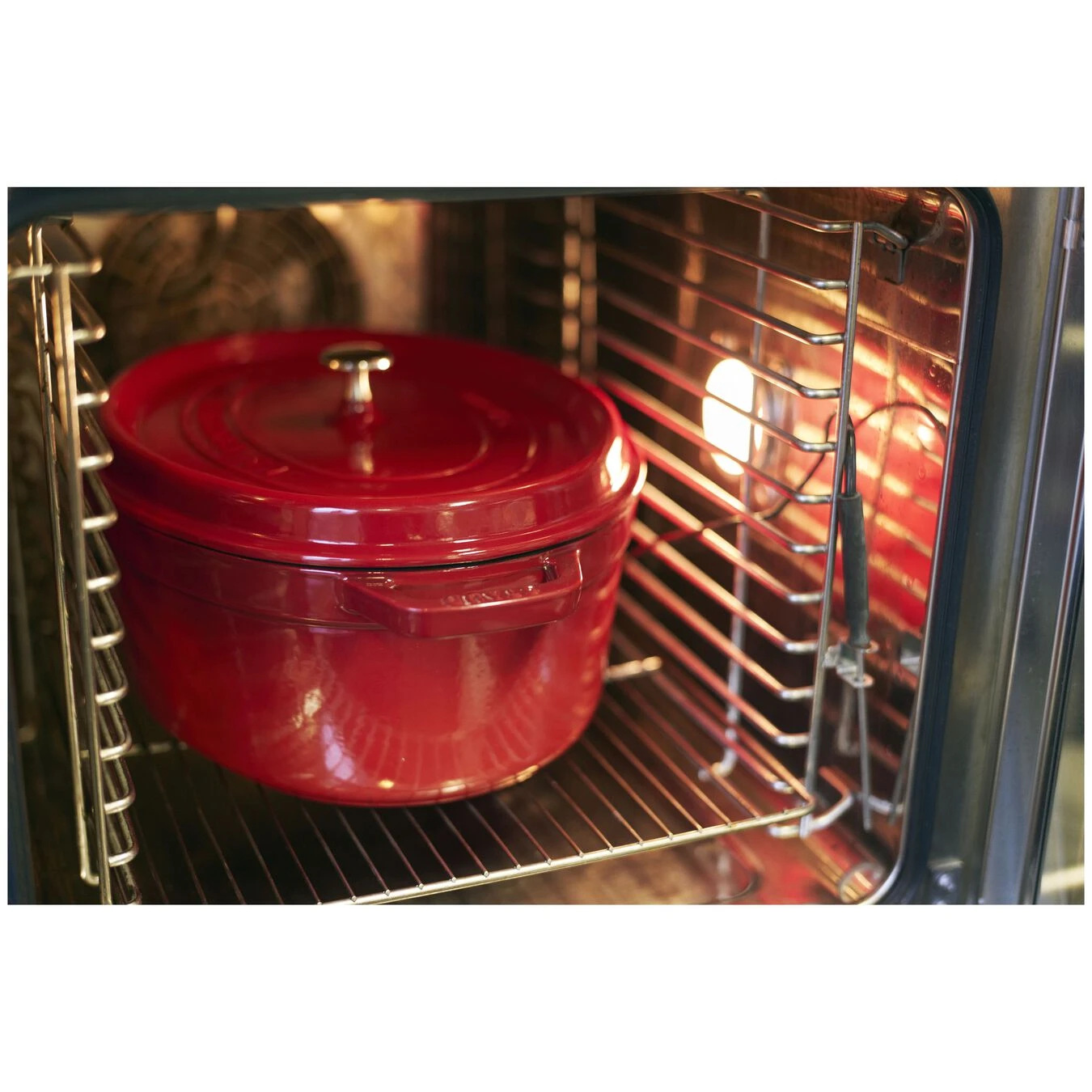 Staub Cocotte 33 Cm, Oval, Kirsch-Rot, Gusseisen 7 Staub Cocotte 33 Cm, Oval, Kirsch-Rot, Gusseisen – Bild 5