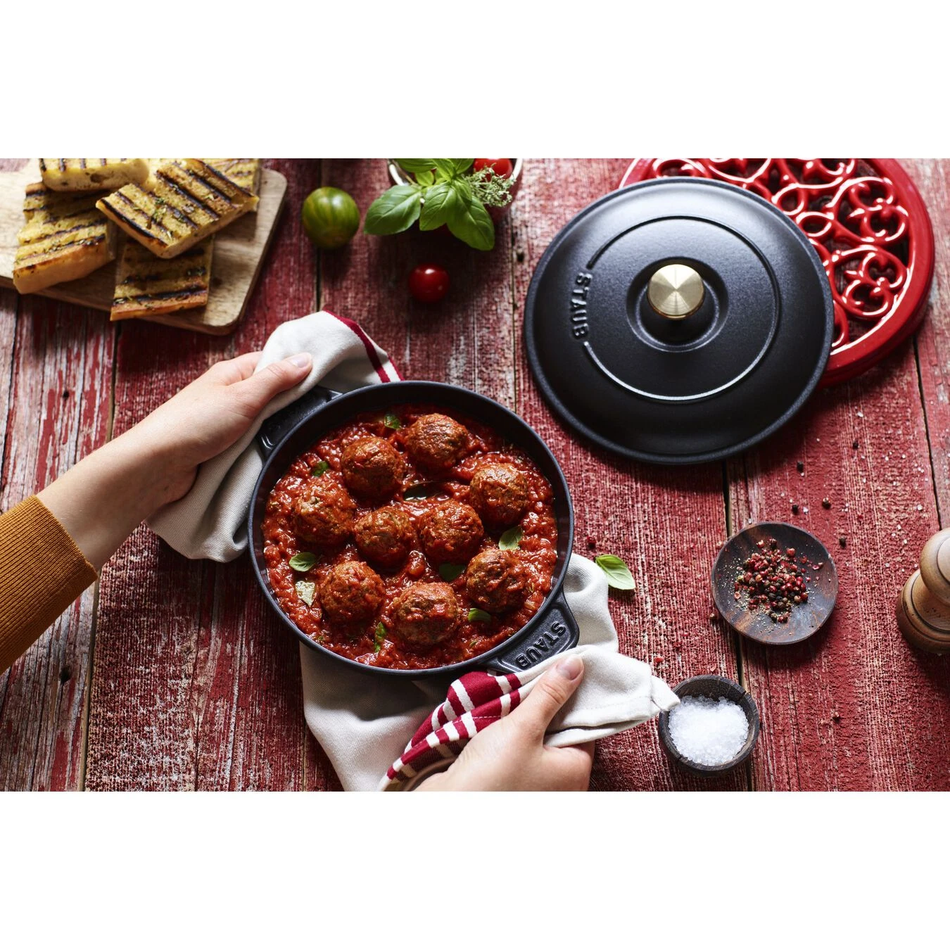 Staub Ofenform Mit Deckel 20 Cm, Gusseisen 4 Staub Ofenform Mit Deckel 20 Cm, Gusseisen – Bild 2