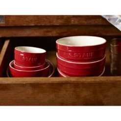 Staub Schüssel 14 Cm, Keramik, Kirsch-Rot 11 Staub Schüssel 14 Cm, Keramik, Kirsch-Rot -Staub Geschäft 000017329