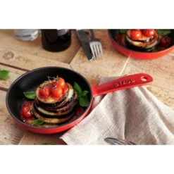 Staub Bratpfanne 16 Cm, Gusseisen, Kirsch-Rot -Staub Geschäft 000018115