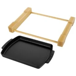 Staub Teller Mit Holzunterlage 33 Cm X 22 Cm, Gusseisen, Schwarz 11 Staub Teller Mit Holzunterlage 33 Cm X 22 Cm, Gusseisen, Schwarz -Staub Geschäft 40509 523 0 000000880
