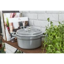 Staub Cocotte 18 Cm, Rund, Graphit-Grau, Gusseisen 13 Staub Cocotte 18 Cm, Rund, Graphit-Grau, Gusseisen -Staub Geschäft 750032230