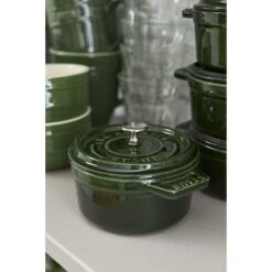 Alternative view of Staub Mini Cocotte 10 Cm, Rund, Basilikum-Grün, Gusseisen